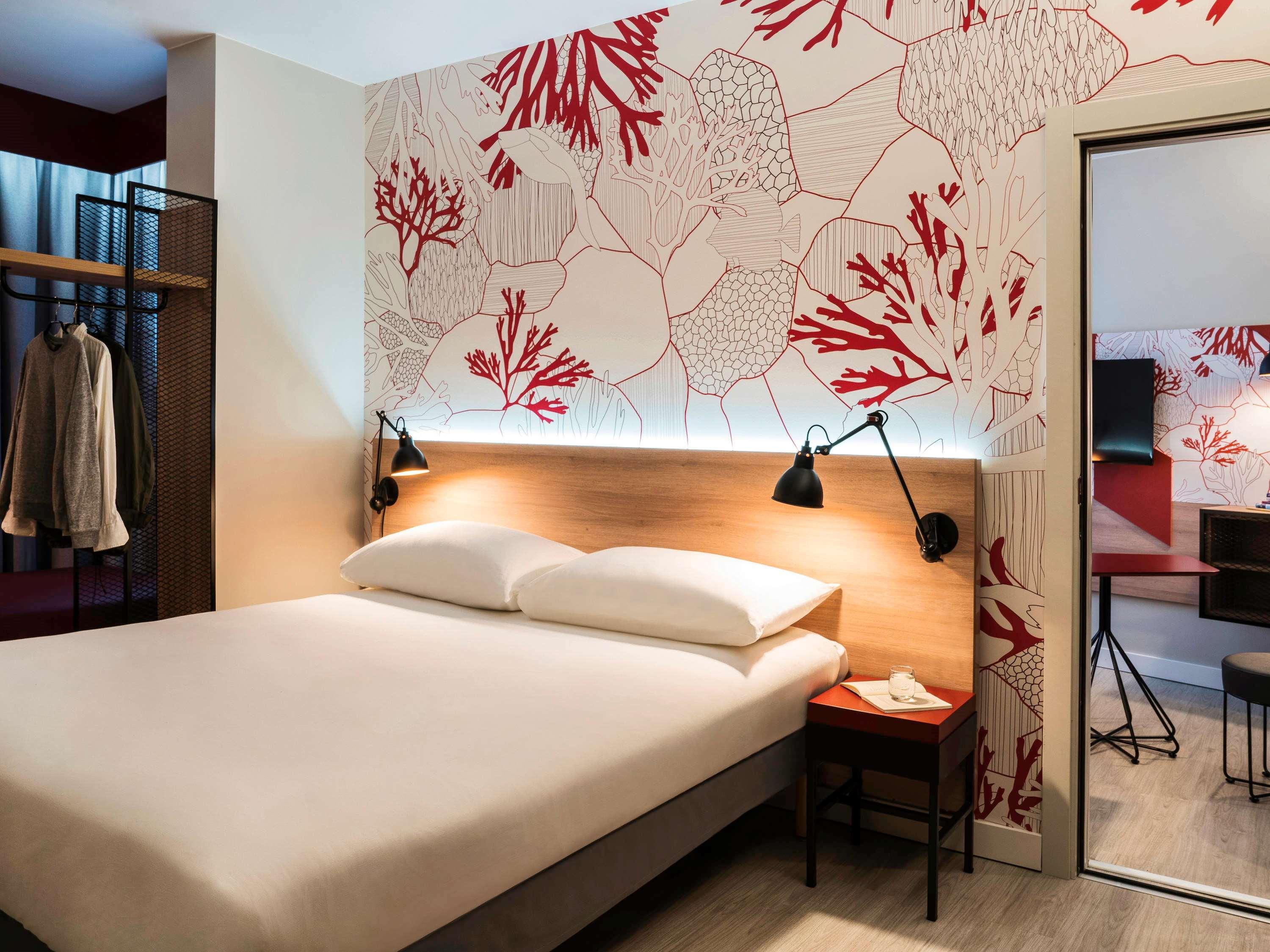 Ibis Styles Barcelona City Bogatell Esterno foto