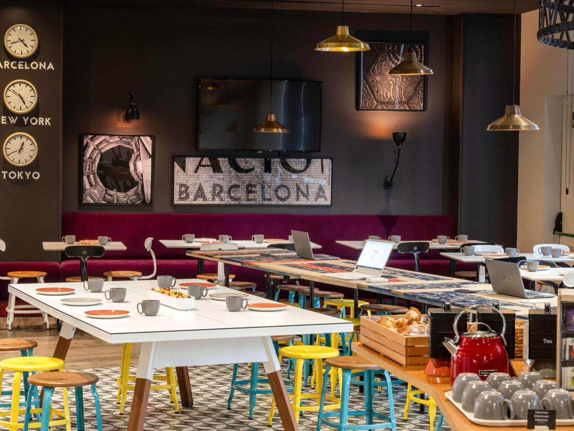 Ibis Styles Barcelona City Bogatell Esterno foto