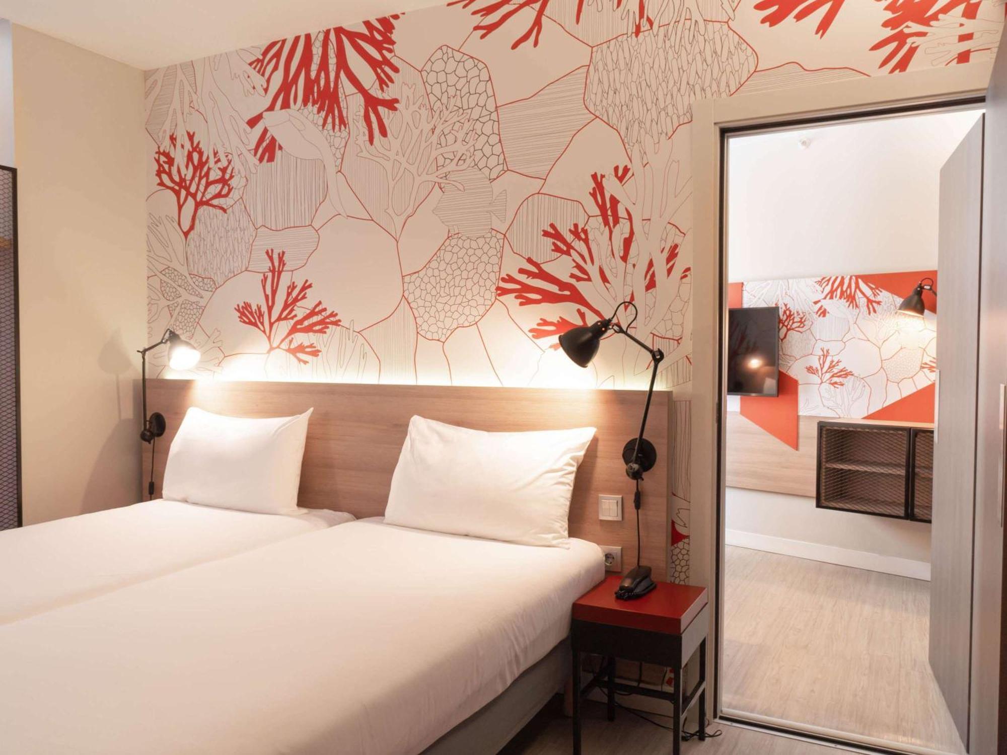 Ibis Styles Barcelona City Bogatell Esterno foto