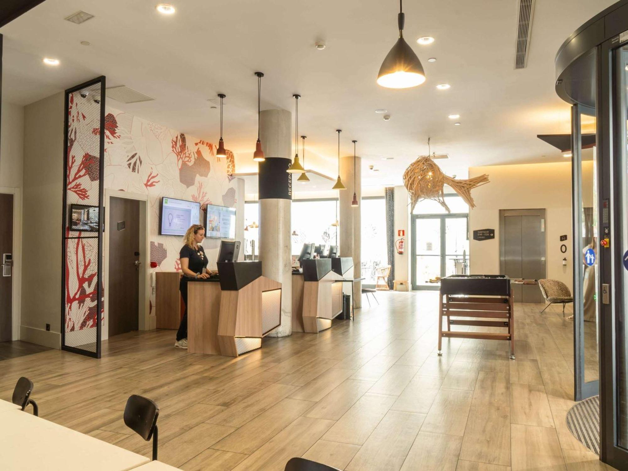 Ibis Styles Barcelona City Bogatell Esterno foto