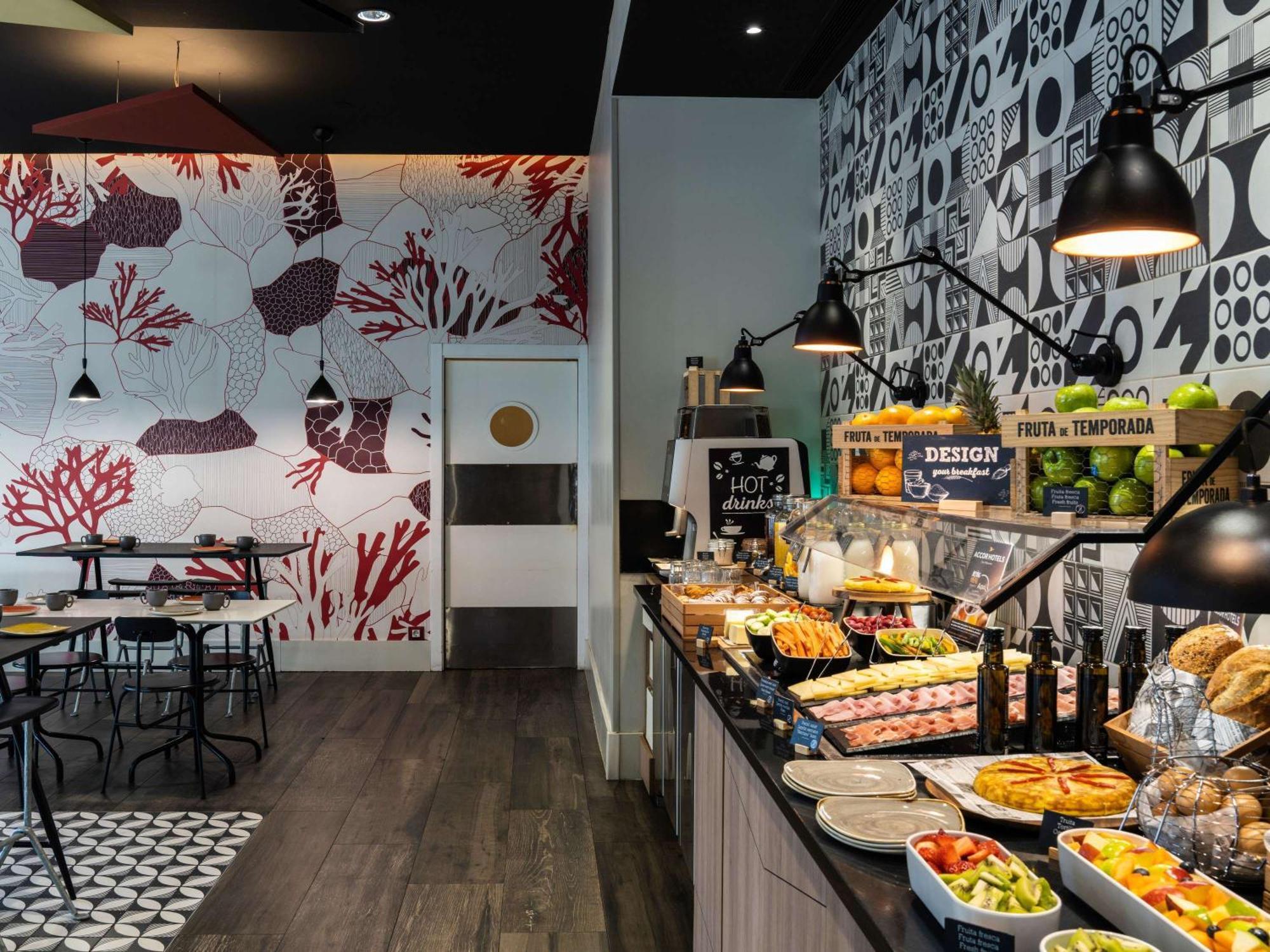 Ibis Styles Barcelona City Bogatell Esterno foto
