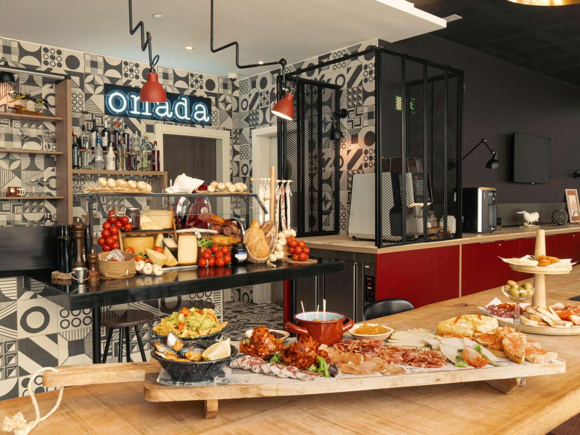 Ibis Styles Barcelona City Bogatell Esterno foto